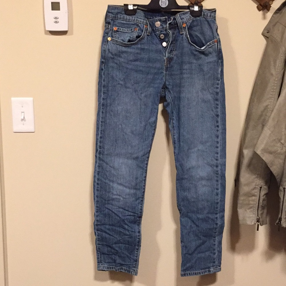 Medium wash boyfriend jeans